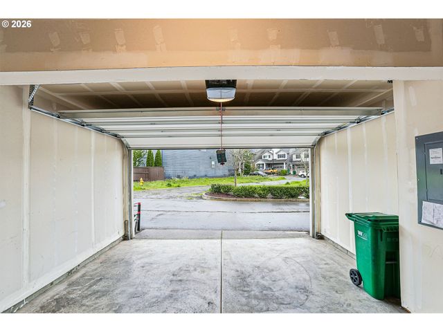 7803 Nw SPIREA St, Portland, OR 97229