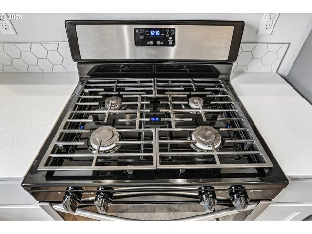 7803 Nw SPIREA St, Portland, OR 97229