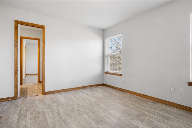 19206 E Black Oak Road, Fayetteville, AR 72701