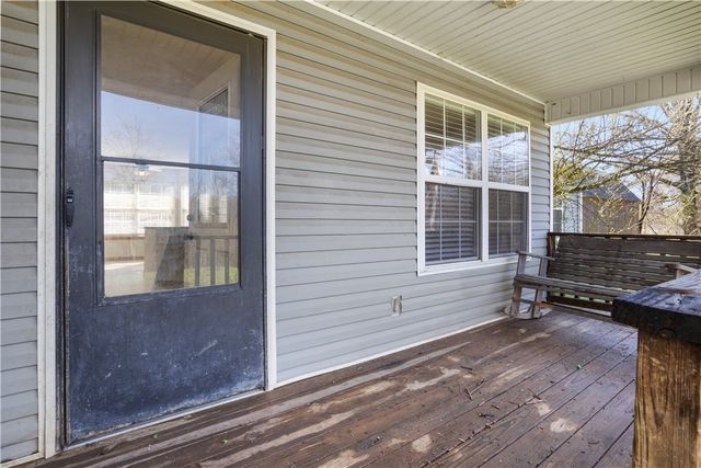 19206 E Black Oak Road, Fayetteville, AR 72701