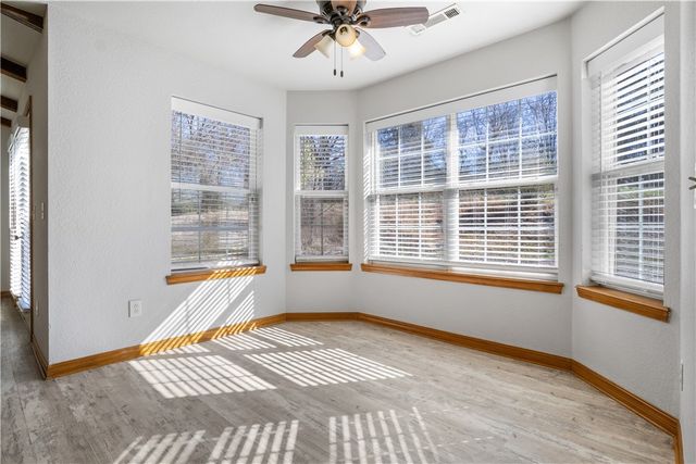 19206 E Black Oak Road, Fayetteville, AR 72701