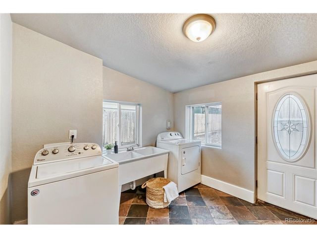 1521 Utica St, Denver, CO 80204