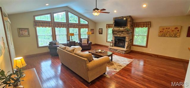5771 Old Keebler Road, Collinsville, IL 62234