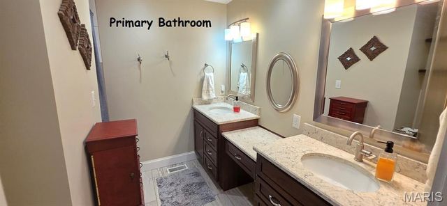 5771 Old Keebler Road, Collinsville, IL 62234