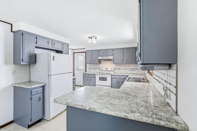 24615 Dalton Avenue, Faribault, MN 55021