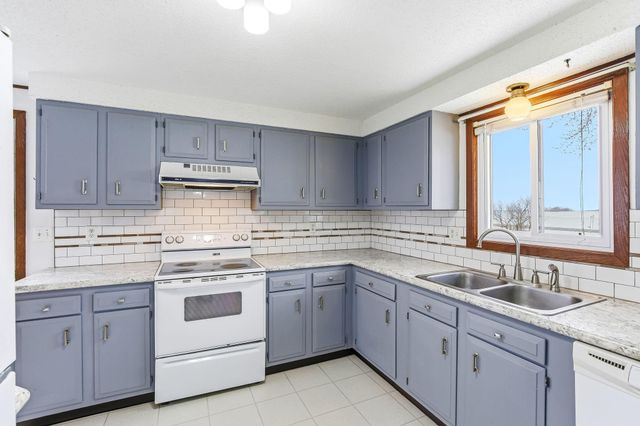 24615 Dalton Avenue, Faribault, MN 55021