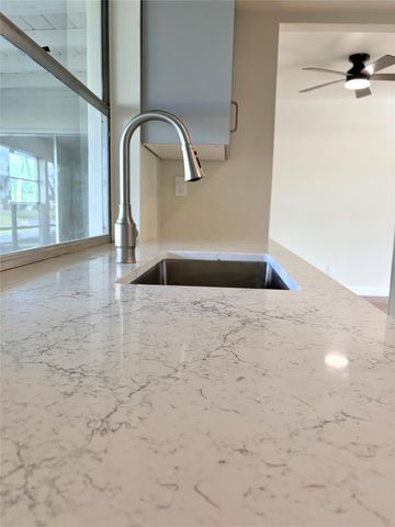 6875 NW 15th St, Margate, FL 33063