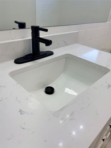 6875 NW 15th St, Margate, FL 33063