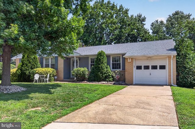 2605 BELAIRE DR, Wilmington, DE 19808