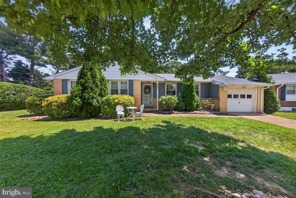 2605 BELAIRE DR, Wilmington, DE 19808