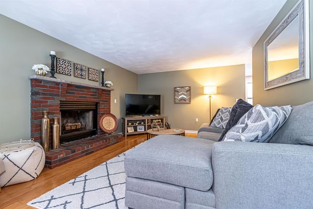 3 Sycamore Lane, Merrimack, NH 03054