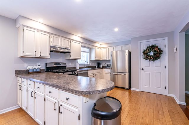 3 Sycamore Lane, Merrimack, NH 03054