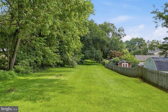 6739 MONROE AVE, Sykesville, MD 21784