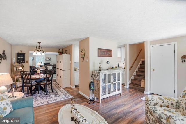 6739 MONROE AVE, Sykesville, MD 21784