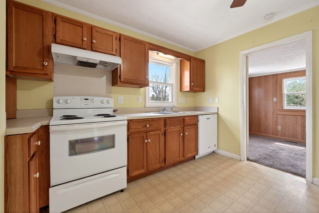 143 Virginia St, Cookeville, TN 38506