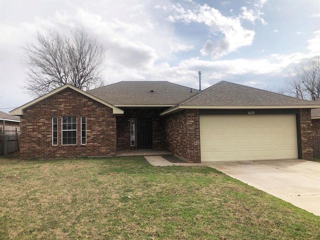 608 NW 21st Street, Moore, OK 73160