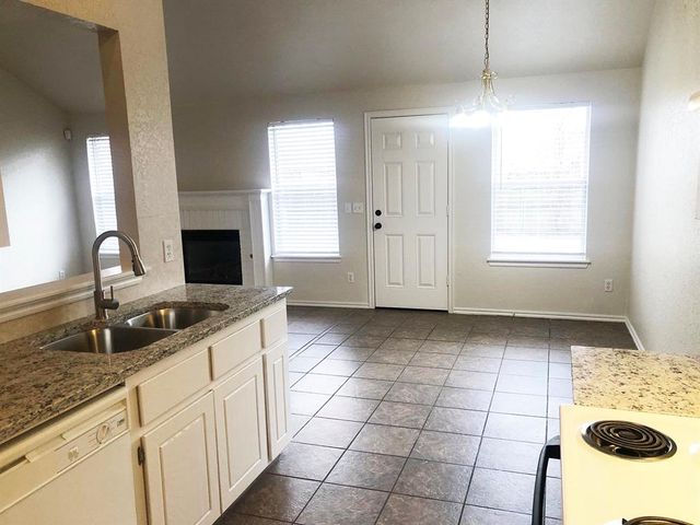 608 NW 21st Street, Moore, OK 73160