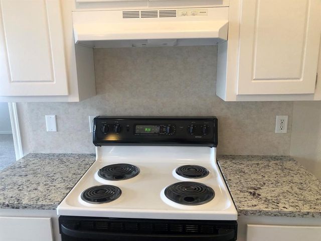 608 NW 21st Street, Moore, OK 73160