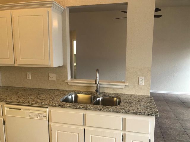 608 NW 21st Street, Moore, OK 73160