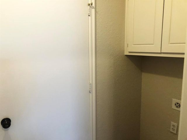 608 NW 21st Street, Moore, OK 73160