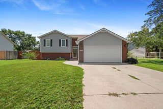 2345 N Parkridge Ct, Wichita, KS 67205