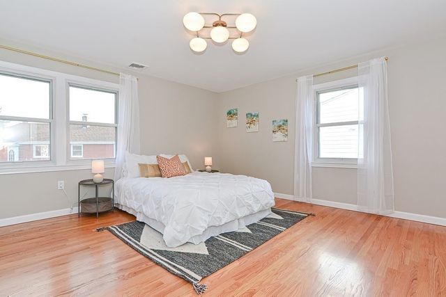 21 Swan Ave 21, Boston, MA 02128