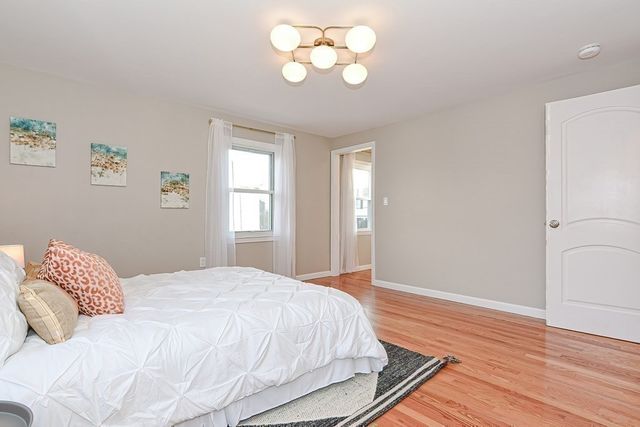 21 Swan Ave 21, Boston, MA 02128