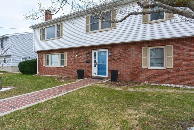 21 Swan Ave 21, Boston, MA 02128