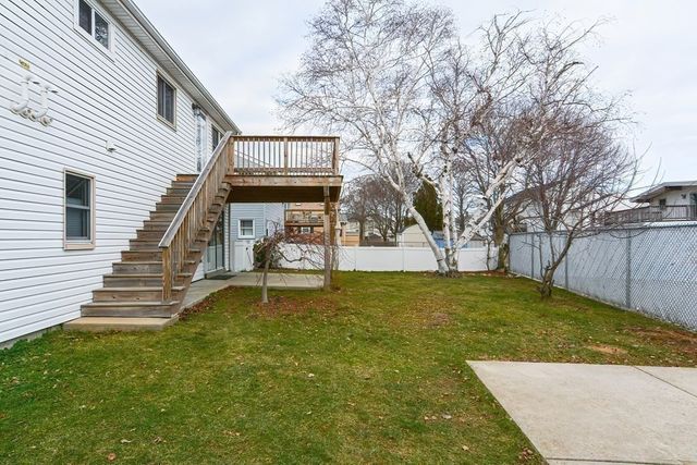 21 Swan Ave 21, Boston, MA 02128