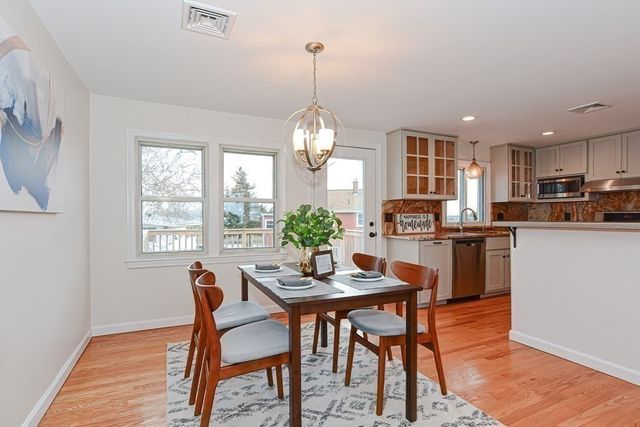 21 Swan Ave 21, Boston, MA 02128
