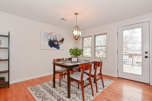 21 Swan Ave 21, Boston, MA 02128