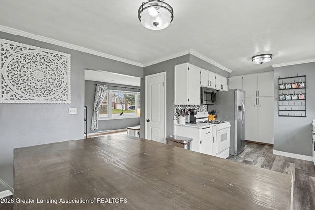 8720 Wintergreen Street, Lansing, MI 48917