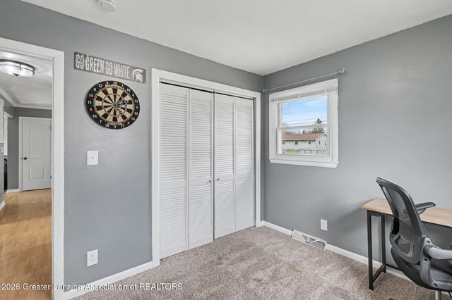 8720 Wintergreen Street, Lansing, MI 48917