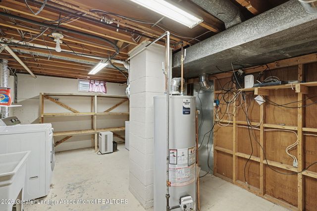 8720 Wintergreen Street, Lansing, MI 48917