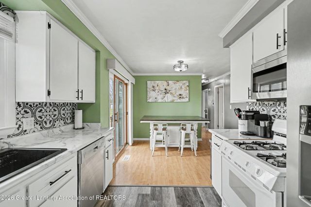 8720 Wintergreen Street, Lansing, MI 48917