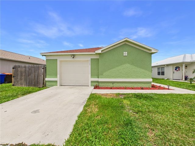 4745 30th Avenue, Vero Beach, FL 32967