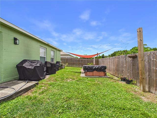 4745 30th Avenue, Vero Beach, FL 32967