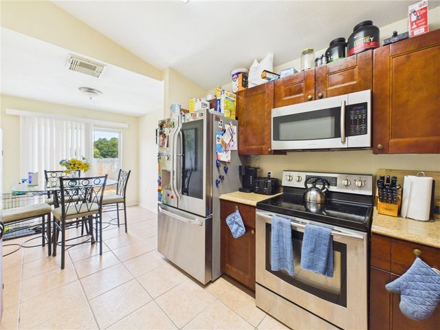 4745 30th Avenue, Vero Beach, FL 32967