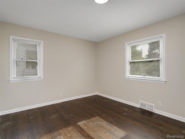 96 Oneida Street, Pontiac, MI 48341