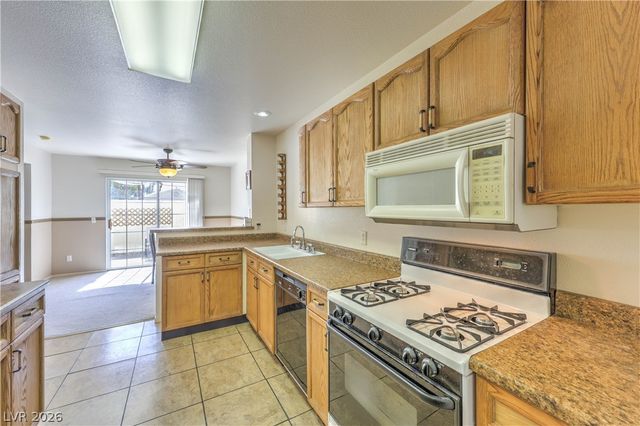 8433 Wandering Sun Avenue, Las Vegas, NV 89129