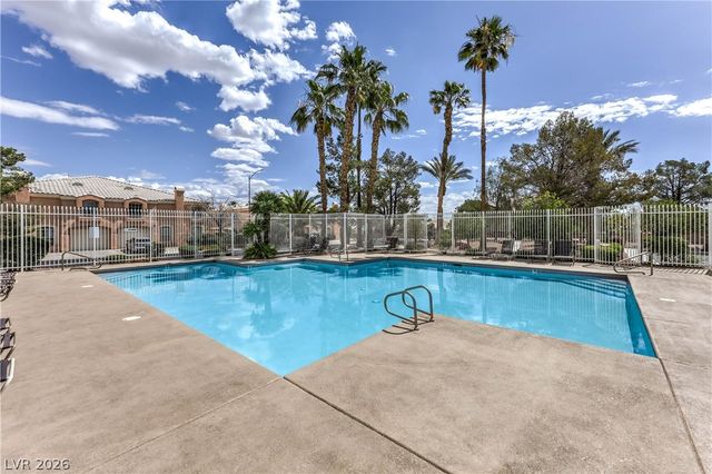 8433 Wandering Sun Avenue, Las Vegas, NV 89129
