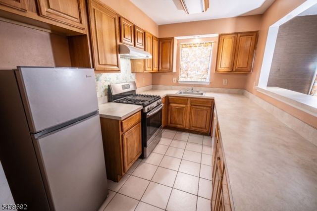 78 Milford Ave, Newark City, NJ 07108