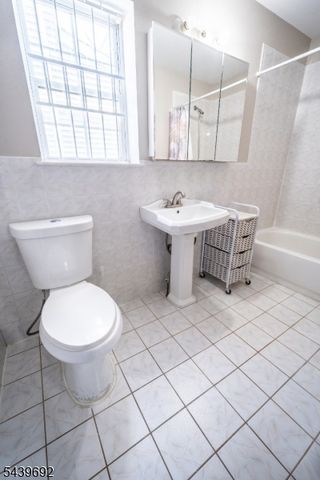 78 Milford Ave, Newark City, NJ 07108