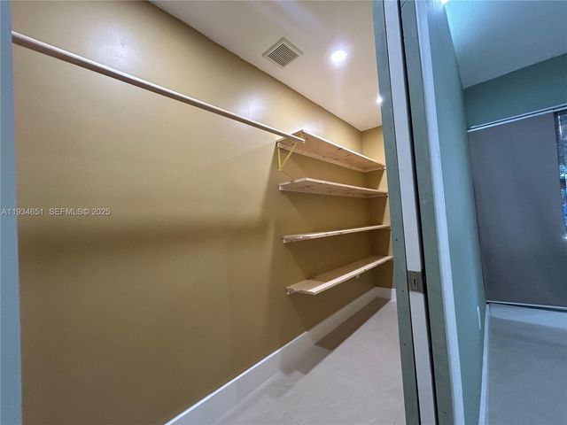 21939 SW 124th Pl 21939, Miami, FL 33170