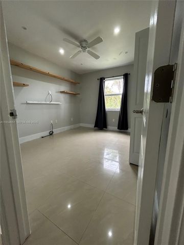 21939 SW 124th Pl 21939, Miami, FL 33170