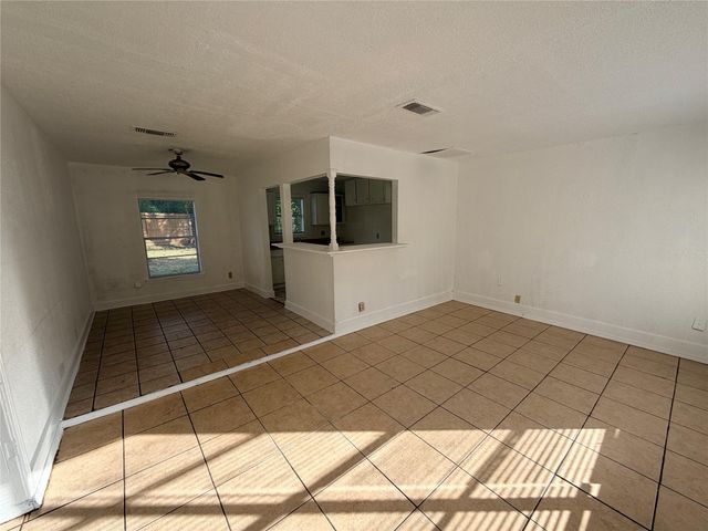 7318 Forrestal Street, Houston, TX 77033