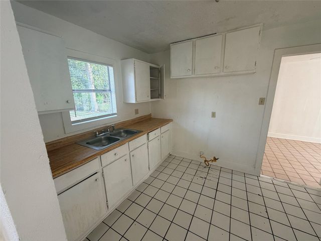 7318 Forrestal Street, Houston, TX 77033