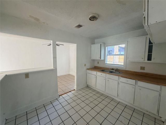 7318 Forrestal Street, Houston, TX 77033