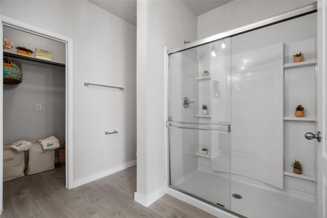 1110 Greywood Drive, Van Alstyne, TX 75495