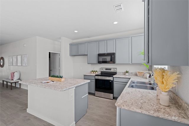 1110 Greywood Drive, Van Alstyne, TX 75495